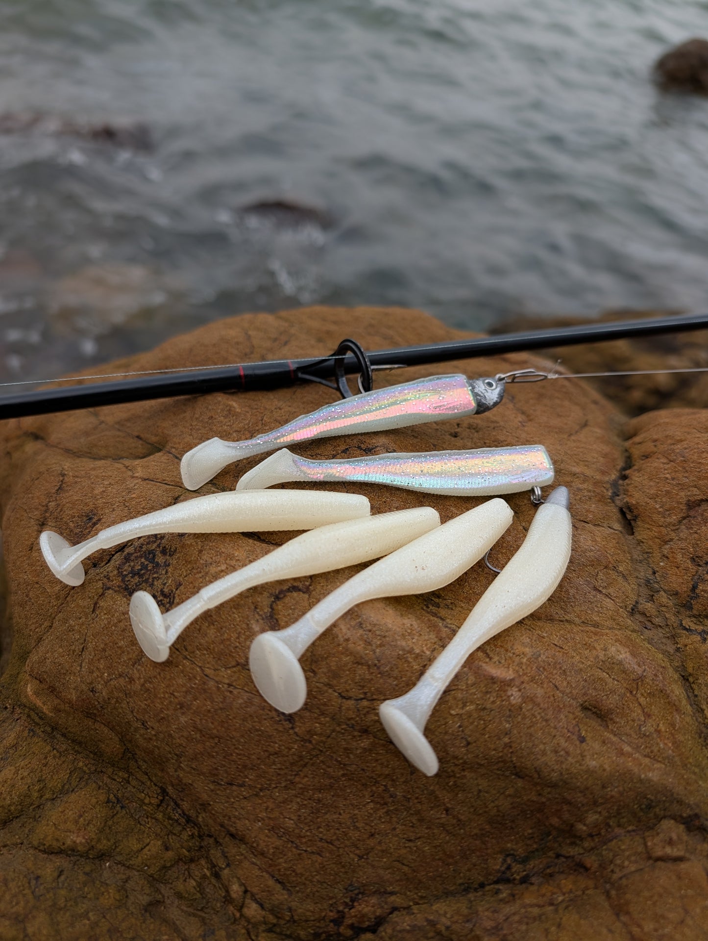 Plug Pack (4xGhost Plugs-4xWhite Swimbaits)