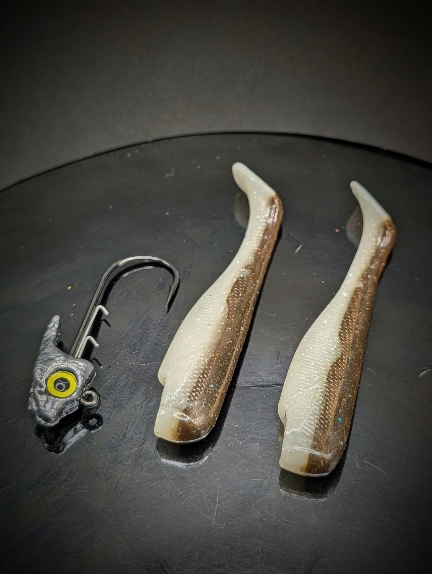 Jig Taylored 4" Blunt Smoke / 1oz AAP Jighead Combo