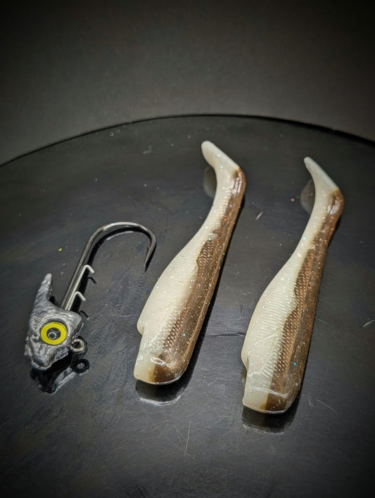 Jig Taylored 4" Blunt Smoke / 1oz AAP Jighead Combo