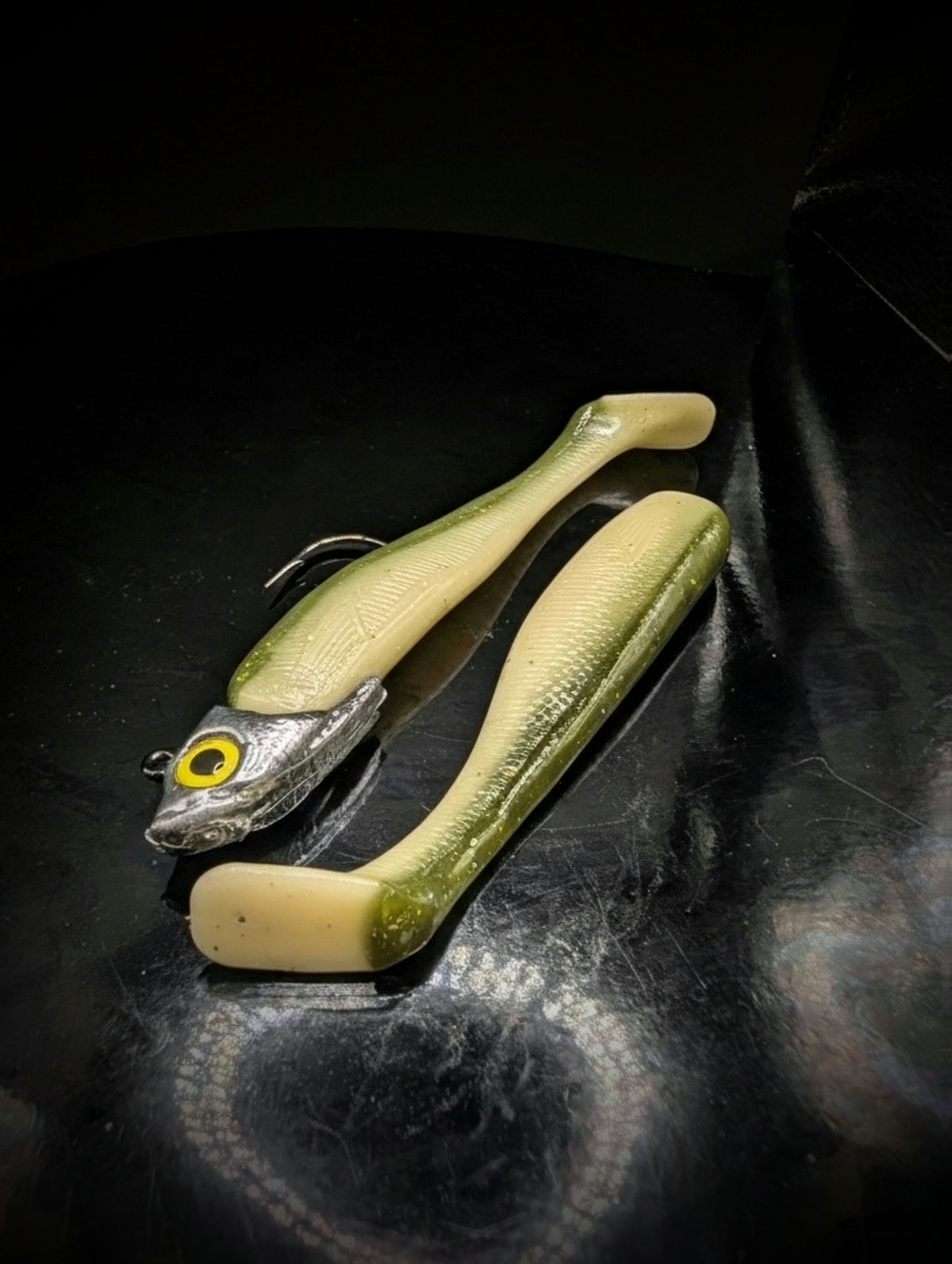 4” Green Olive/AAP 1oz JigHead Combo